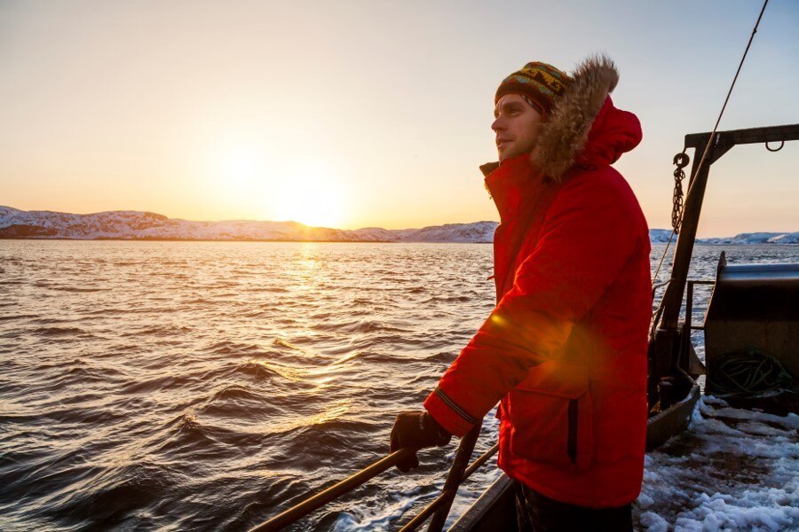 Proteger a abundância de vida em nossos oceanos, apoiando práticas de pesca responsáveis e sustentáveis